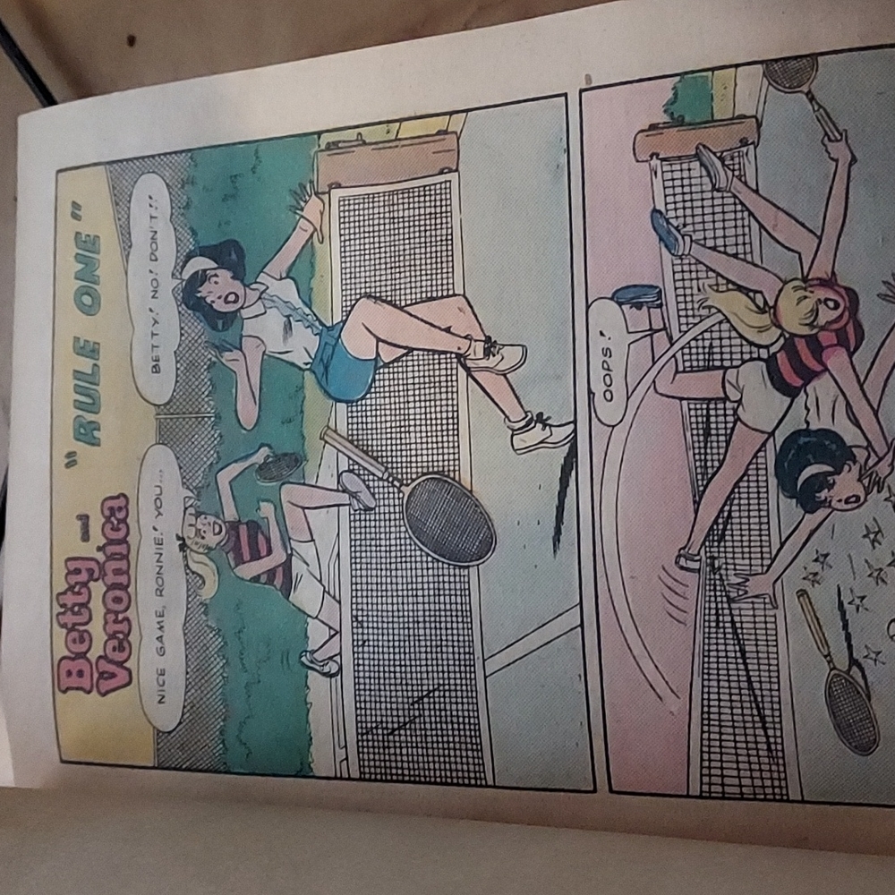 Comic book - Picture 3 of 3